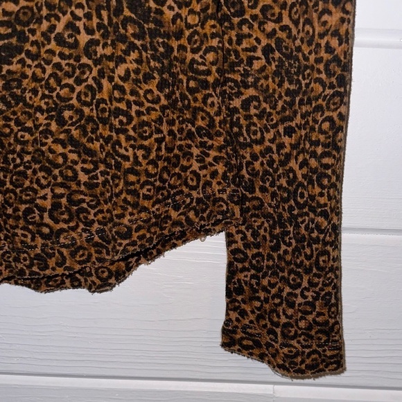 PILCRO Anthropologie Leopard Animal Print Long SleeveThermal Boho Artsy Top XS - Picture 6 of 7